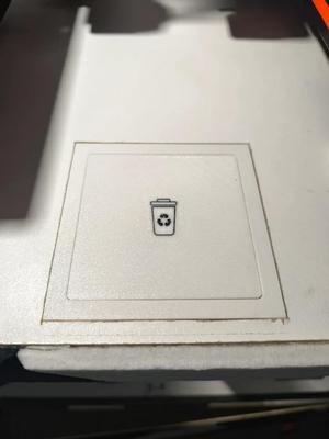 Trash box   