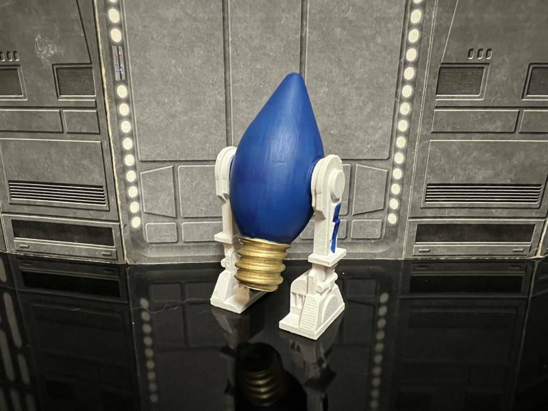 STAR WARS ADVENT CALENDAR 2023 DAY #8 R2-C7 LIGHTBULB DROID ACTION FIGURE, 3.75", 1/18 KENNER, HASBRO
