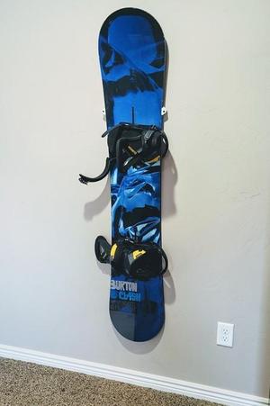 Snowboard Hanger, Adjustable Width