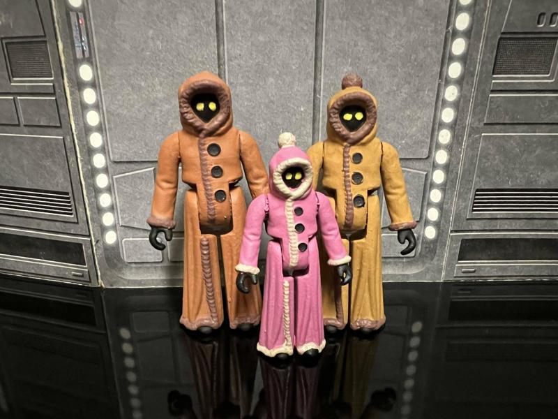 STAR WARS ADVENT CALENDAR 2023 DAY #3, WINTER JAWA FAMILY FIGURE, 3.75", 1/18 KENNER, HASBRO