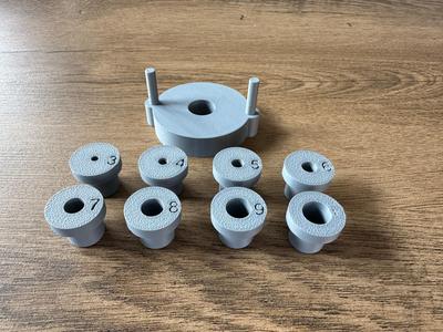 Centering jig for hole drilling