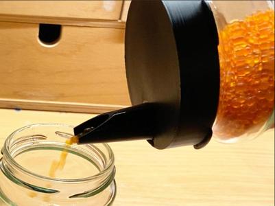 Silica Gel Bead Dispenser Spout for Jam Jars