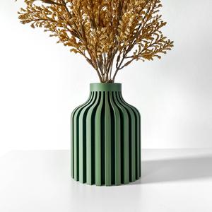 The Alik Short Vase, Modern and Unique Home Decor for Dried and Preserved Flower Arrangement