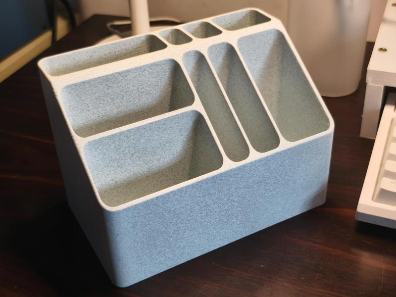 Storage box