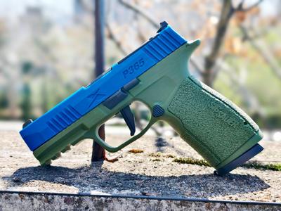 Sig Sauer P365 XMacro Toy pistol(No move & launch)