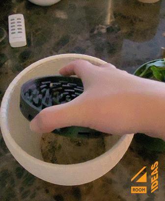 Planter pot riser 6″