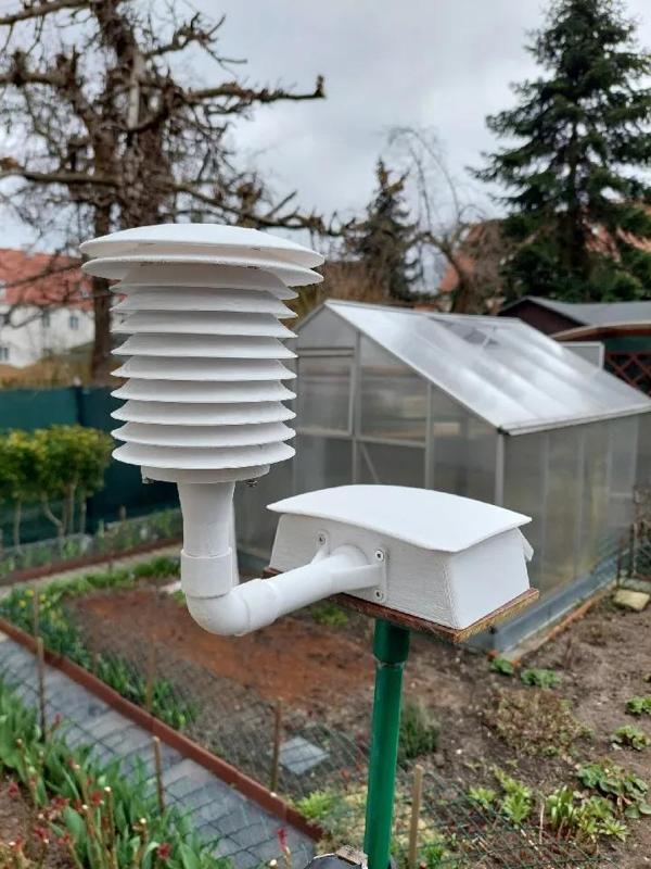 Steven – Remote weather data gathering station