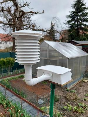 Steven – Remote weather data gathering station