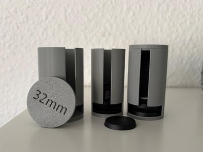 Dispender for Tabletop Bases (Warhammer,DND,etc.)