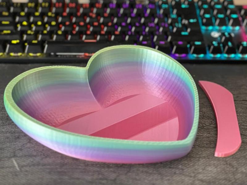 Heart valentine love pistachio bowl with partition