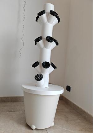Torre idroponica per piante indoor e outdoor