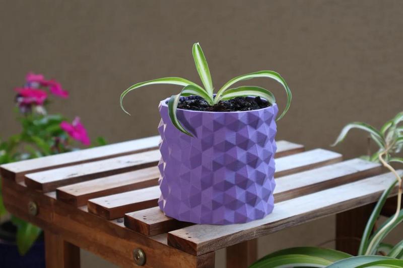 Hexagonal Planter with drainage holes
