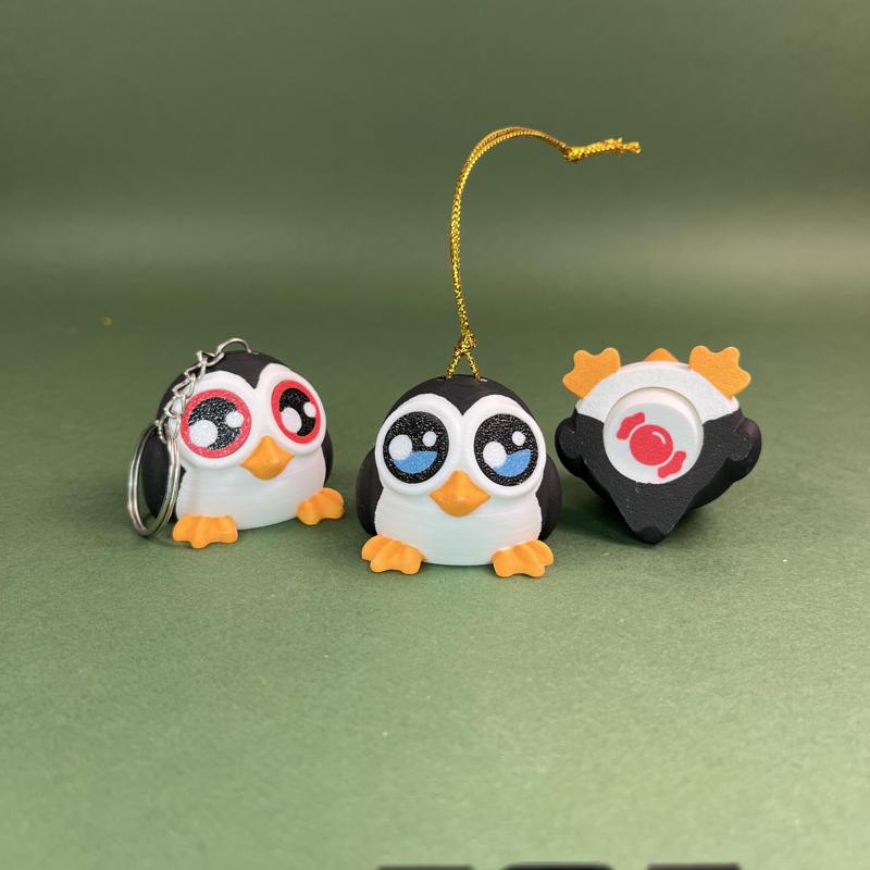 Kawa-Eyes! Penguin (Keychain & Fidget)
