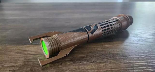 Quinlan Vos’s Collapsible Lightsaber (Removable Blade)