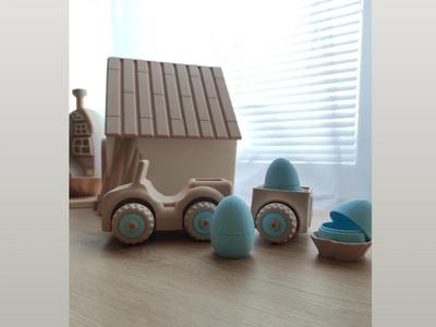 TOY CAR 7.9