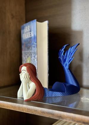 Mermaid Book/Tablet Display: Support-Free
