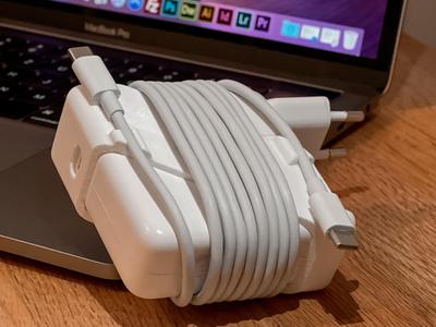 Apple Mac Book Kabelmanager (Kabelorganizer)
