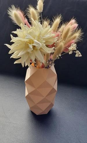 Low Poly Vase