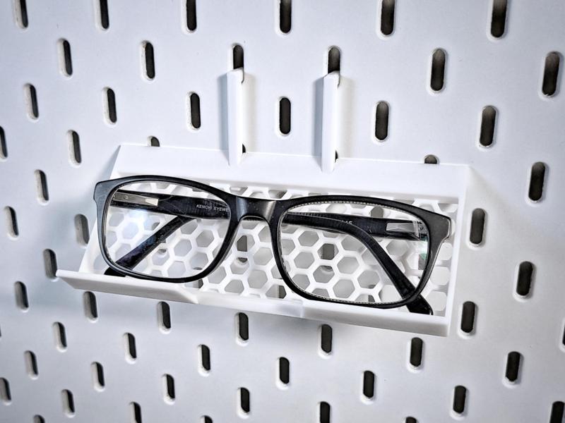 Angled Glasses Shelf for Ikea Skadis