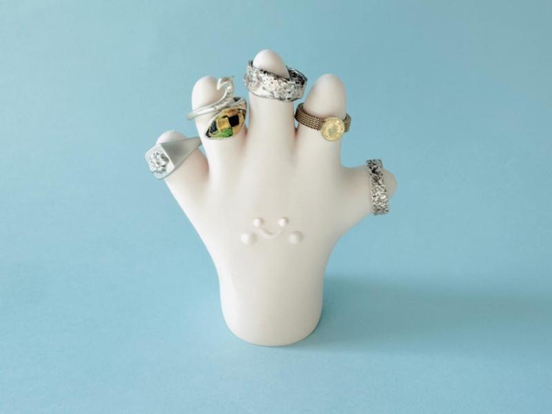 cute finger jewelry holder