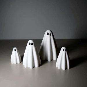 Nesting ghosts – single and multi colour print