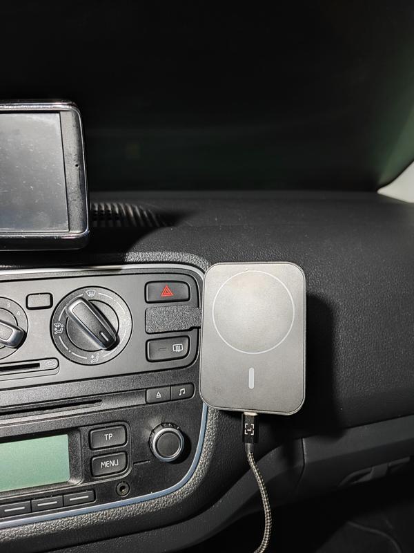 Škoda Citigo / VW Up! / SEAT Mii phone holder