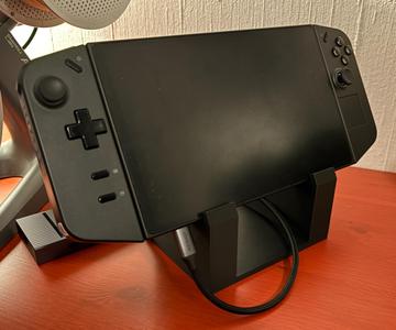 Legion Go Stand (lower USB-C usable)