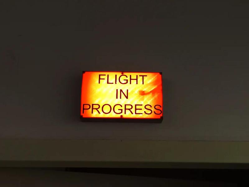 Warning light “Flight in progress”