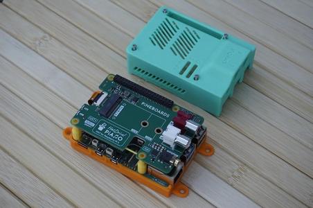 Raspberry Pi5 & Pineboards HatDrive! PIANO Gehäuse by Nerdiy.de