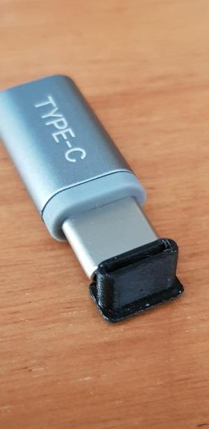 USB C – Male CAP