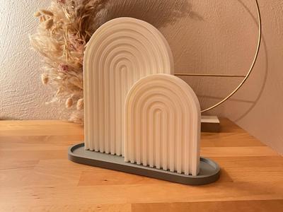 Boho Decor: Curved Arches on a Tray