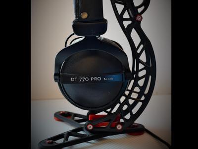 Headphone stand Setup themed (V1)