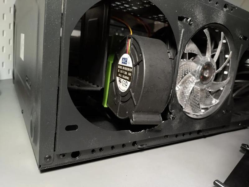 Shroud for AMD Instinct MI50 workstation GPU and BA10033B12H BBQ blower fan   