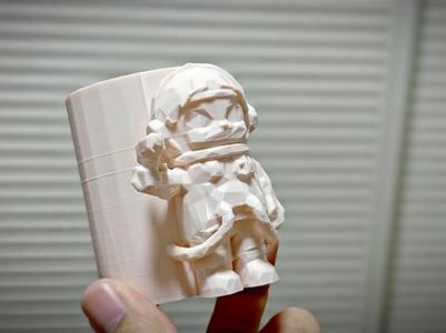Low-poly Astronaut Baby Pen Holder