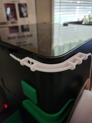 Filament guide for side spool holders