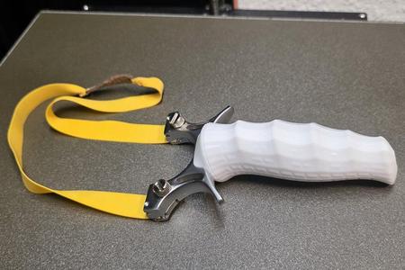 Ergonomic Handle for Slingshot Conversion | Ergonomischer Griff für Katapult-Umbau