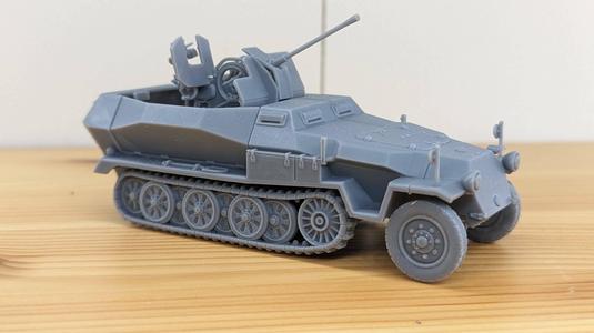 Half-track Sd.Kfz.251/17 Ausf.C with 2cm Flak 38 + Crewmen (Germany, WW2)