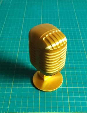 Retro microphone