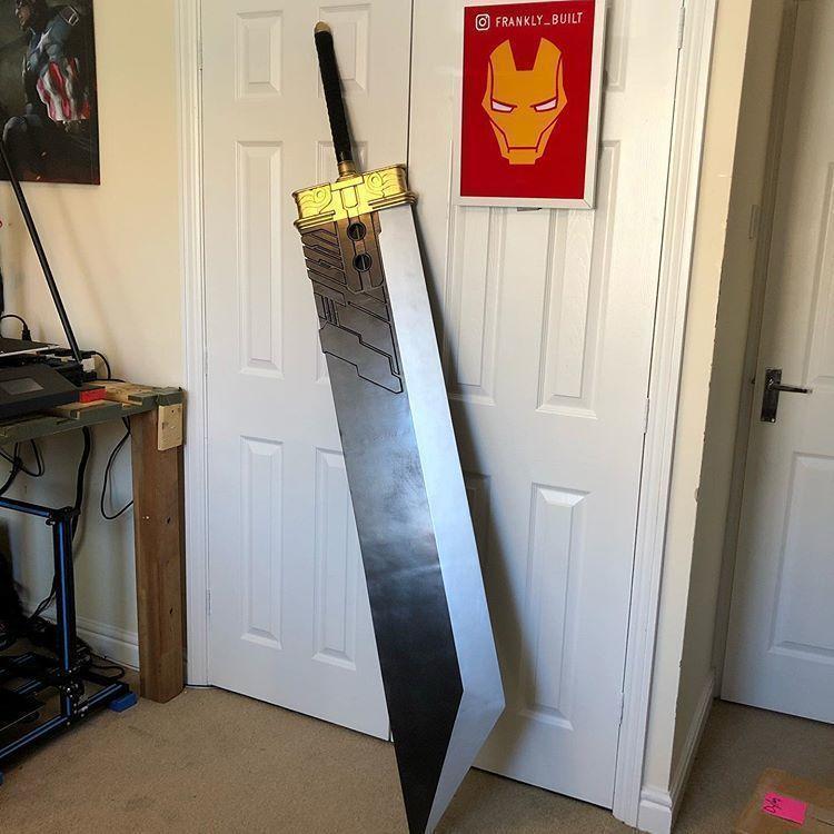 Final Fantasy VII Series – Buster Sword – Bracelet – Shoulder