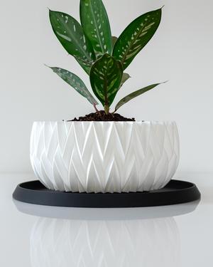 PLEATS Pot 002
