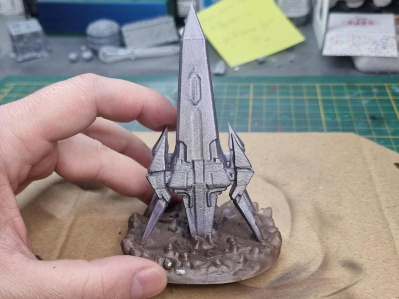 Necron Obelisk – Alien Futuristic Diorama Terrain