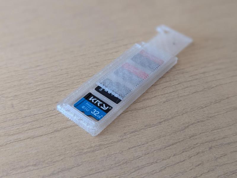 Pocket Vault: 4x Micro SD Keychain Case