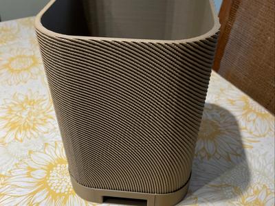 Large Spiral Plant Pot