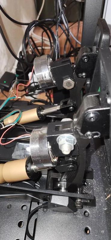 Moza CRP2 Throttle and Brake bracket for shakers