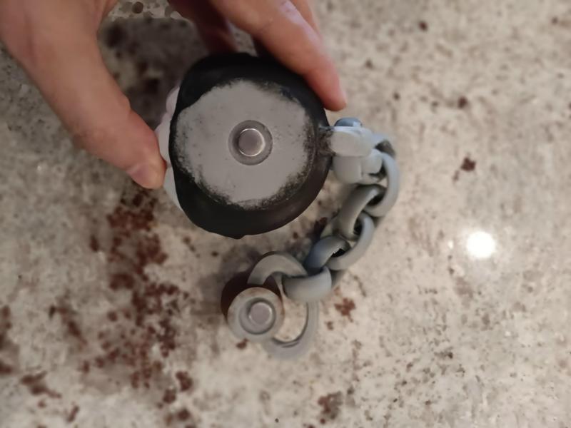 chain chomp magnet – flexi fidget toy and magnet