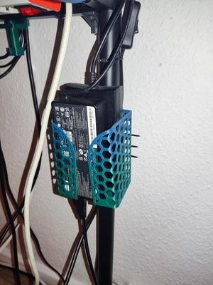 Power supply basket