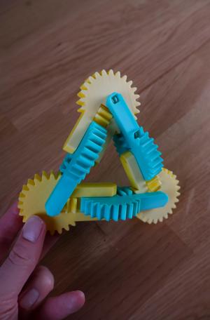 Gear Kaleidocycle Fidget Toy