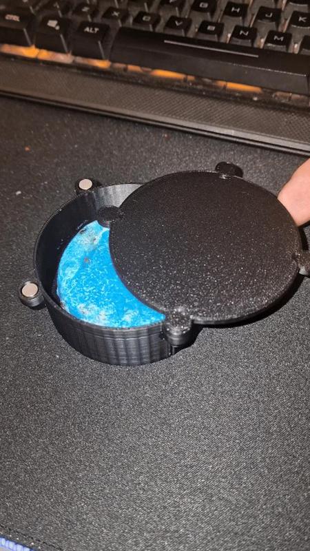 Slim Soap container, 7mm magnet holes