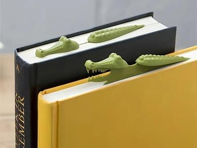 Crocodile bookmark (alligator)