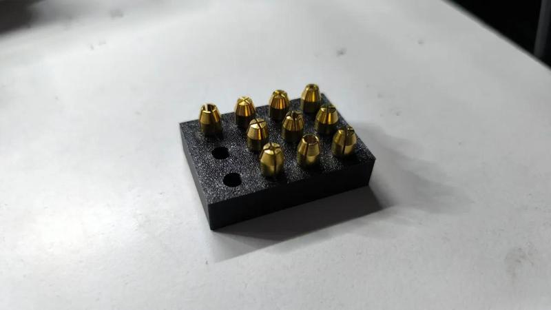 Holder for dremel chucks – FERM